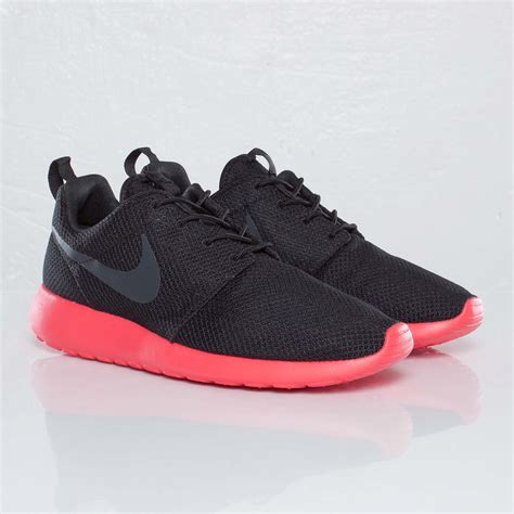 nike roshe run grijs roze|roshe one nike shoes.